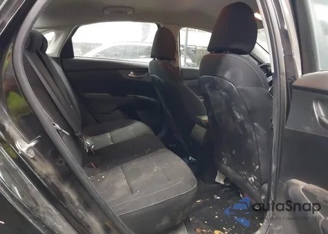 2021 Kia Forte Lxs из США, поврежденный, VIN 3KPF24AD7ME308700